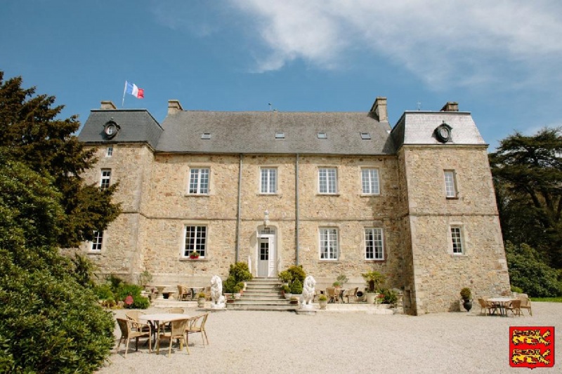 Middeleeuws kasteel (bed & breakfast) te koop in Normandië