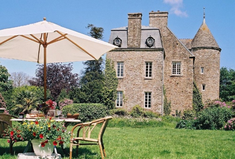 Middeleeuws kasteel (bed & breakfast) te