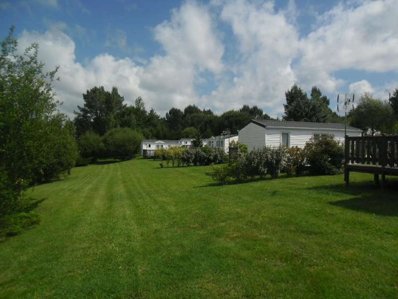 Camping te koop met meer dan 50 locaties en stacaravans