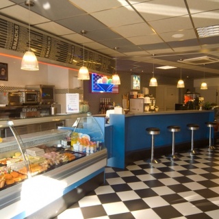 Te koop gevraagd voor solvabele kandidaat cafetaria snackbar in Twente