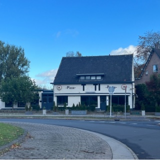 Te Huur casco pand landelijk gelegen in Hoeven N-B