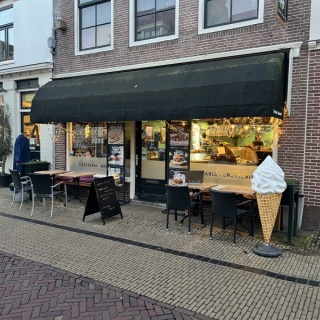 Ter Overname Cafetaria Family in Naarden- Vesting
