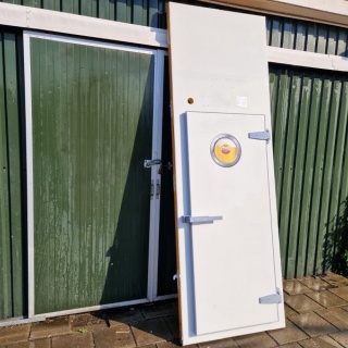 Koelcel / Vriescel deur 90 x 271 cm