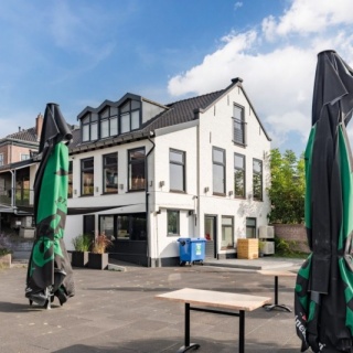 Restaurant met terras, bovenwoning LingeZicht ter overname