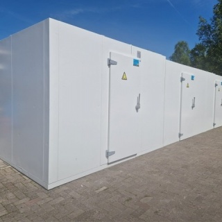 Koelcel / Vriescel combinatie 1060 x 256 x 256 cm
