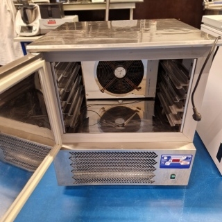 Blast chiller