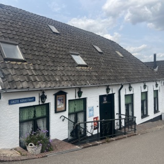 Te Koop grote boerderij met horecabestemming in Ammerstol Zuid-Holland