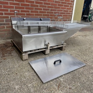Oliebollen friteuse / Visbak oven / Bakkerij frituur