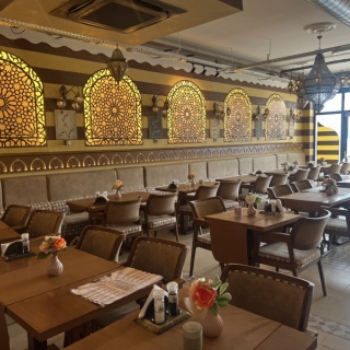 Ter Overname zeer goedlopend Syrisch restaurant aan de bekende Ginnekenweg in hartje Breda