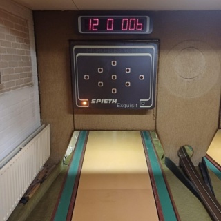 2 Werkende Kegelbanen Met ballen