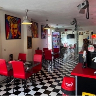 Ter Overname Cafetaria in Delft met alcohol- en speelautomaten vergunning