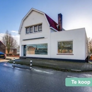 Te Koop of Te Huur: Casco Horecapand met Ruime Bovenwoning ? Fijnaart (NB)