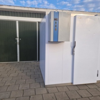 Koelcel 200 x 160 x 206 cm stekker klaar
