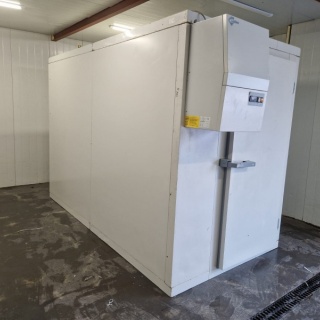 Koelcel 156 x 296 x 212 cm stekker klaar