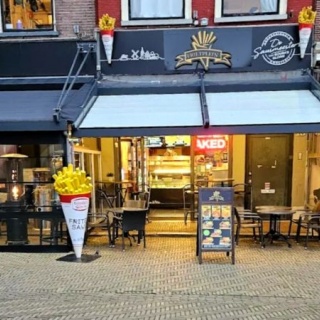 Snackbar in het centrum van Delft te koop - De Horecatussenpersoon Horecamakelaar